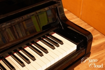 中古アップライトピアノ UX10A