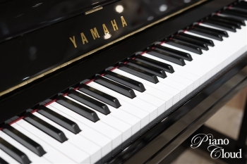 アップライトピアノ　YU11