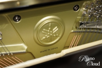 アップライトピアノ　YU11