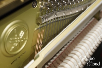 アップライトピアノ　YU11