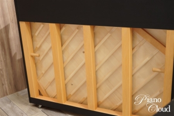 アップライトピアノ　YU11