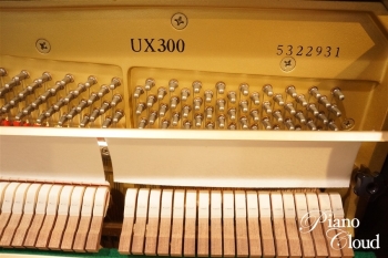 中古アップライトピアノUX300
