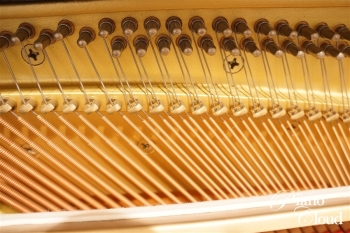 中古アップライトピアノUX300