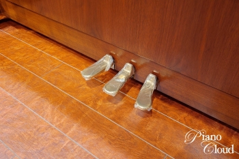 中古アップライトピアノ　YU11W