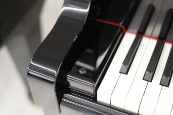 中古グランドピアノ C3