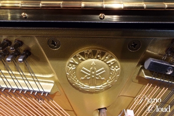 中古アップライトピアノYU30BM