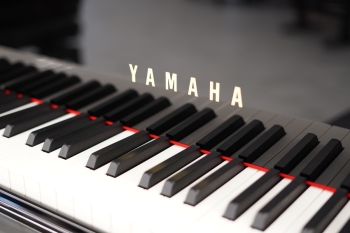 グランドピアノ C3X