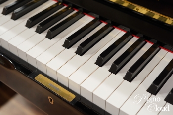 中古アップライトピアノ UX-3