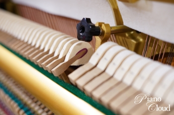 中古アップライトピアノ UX-3