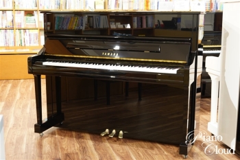 中古アップライトピアノ YU11