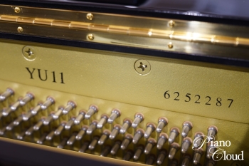 中古アップライトピアノ YU11