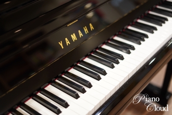 中古アップライトピアノ YU11