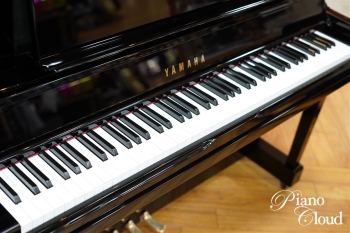 中古アップライトピアノ UX30BL