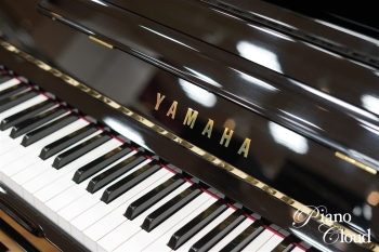 中古アップライトピアノ　UX10Bl