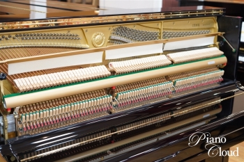 中古アップライトピアノ　UX10Bl