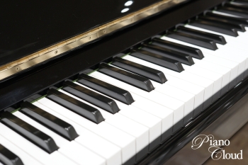 中古アップライトピアノ　UX