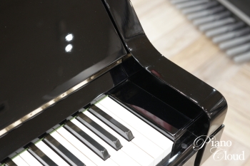 中古アップライトピアノ　UX