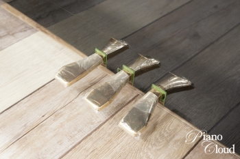 中古アップライトピアノ　UX