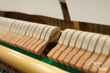 中古アップライトピアノ　UX