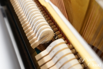 中古アップライトピアノ　U1H