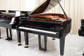グランドピアノ C1X