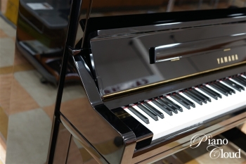 中古アップライトピアノ YU33
