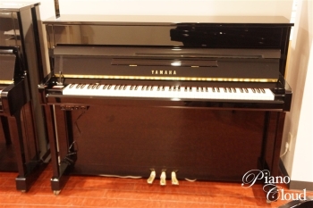 中古アップライトピアノb113