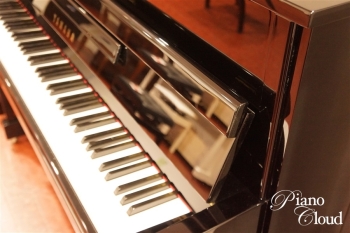 中古アップライトピアノb113