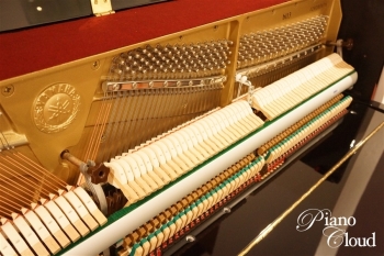 中古アップライトピアノb113