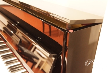 中古アップライトピアノb113