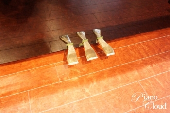 中古アップライトピアノMC301