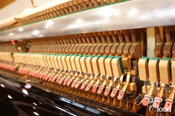 中古アップライトピアノMC301