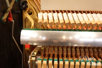 中古アップライトピアノMC301