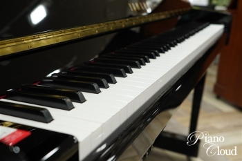 アップライトピアノ　b121TC3