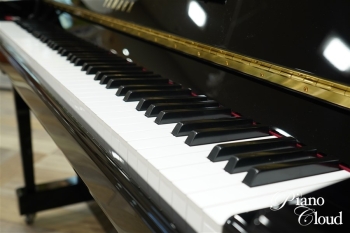 アップライトピアノ　b121TC3