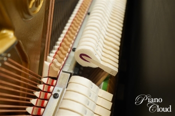 アップライトピアノ　b121TC3