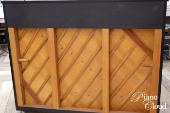 中古アップライトピアノ　MC301