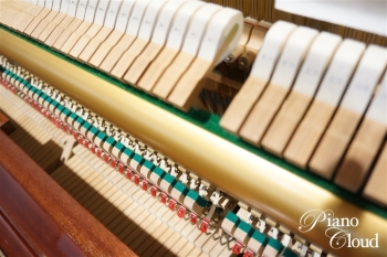 中古アップライトピアノW106B