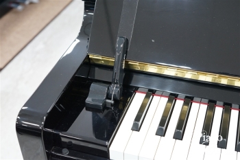 中古アップライトピアノ U300