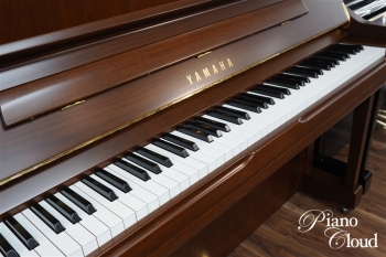 中古アップライトピアノ YU10Wn