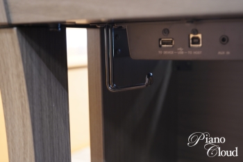 中古電子ピアノ CLP-745DW