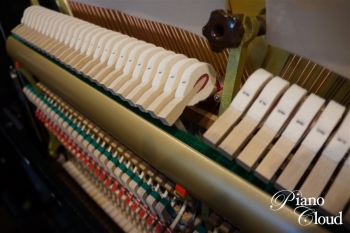 中古アップライトピアノYU33