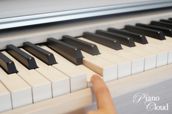 電子ピアノ CLP-845