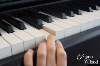 電子ピアノ CLP-875