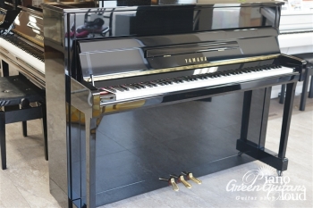 中古アップライトピアノ b113