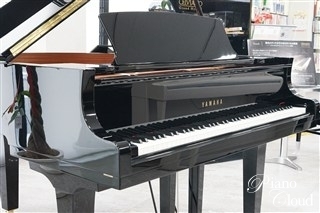 グランドピアノ C1X