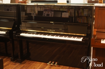 中古アップライトピアノ YUX