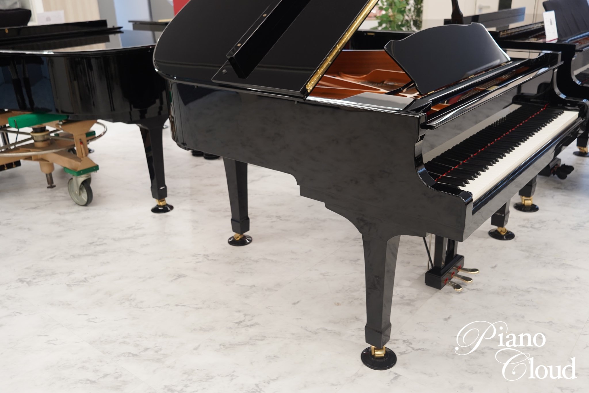 中古グランドピアノ C1