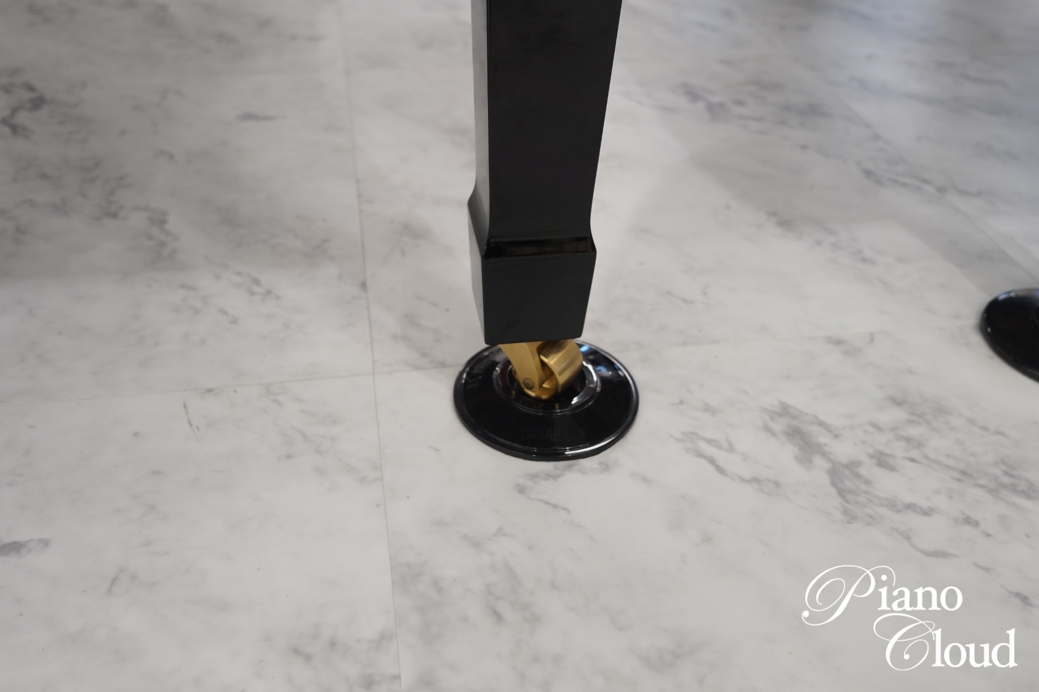 中古グランドピアノ C1