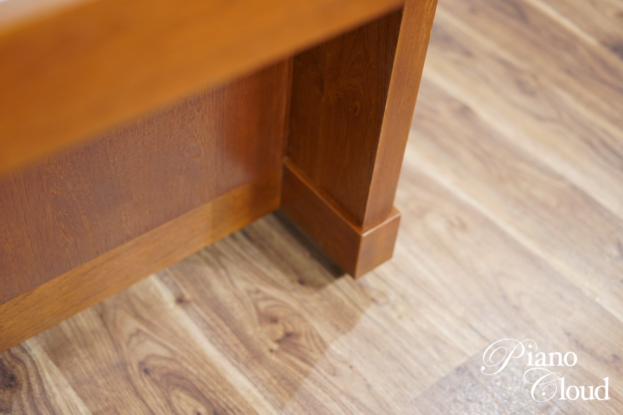 中古アップライトピアノ W103